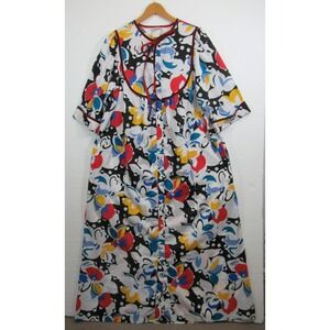 Vintage Models Coat Housedress Robe Women 14 Pockets Floral Muumuu